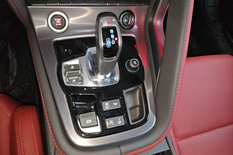Used Jaguar F-TYPE 2024 P300 75th Anniversary Limited-Edition Hardtop Version Gear Lever