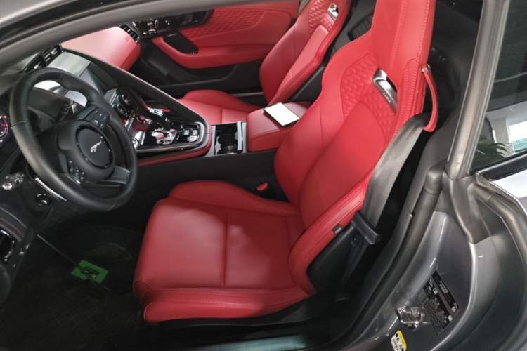 Used Jaguar F-TYPE 2024 P300 75th Anniversary Limited-Edition Hardtop Version Left Front Seat