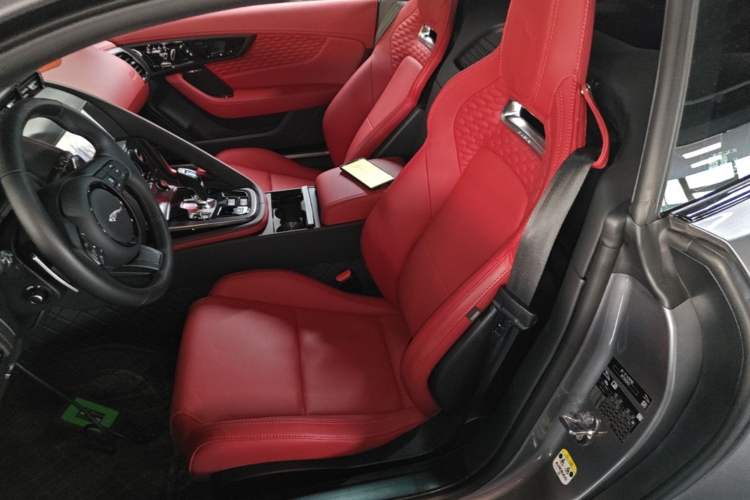 Used Jaguar F-TYPE 2024 P300 75th Anniversary Limited-Edition Hardtop Version Left Rear Seat