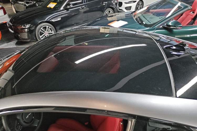 Used Jaguar F-TYPE 2024 P300 75th Anniversary Limited-Edition Hardtop Version Roof