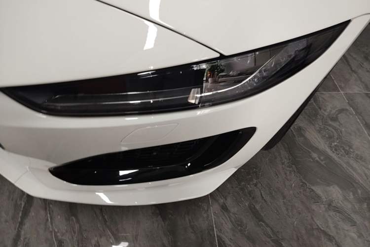 Used Jaguar F-TYPE 2024 P300 75th Anniversary Collector's Convertible Edition Left Front Headlight