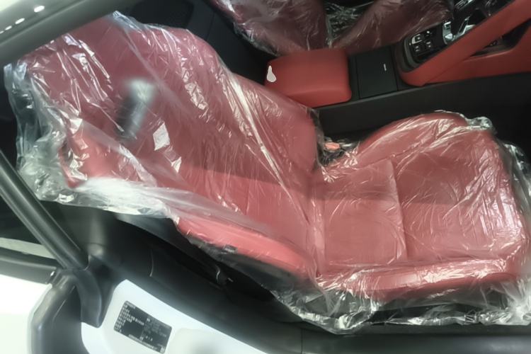 Used Jaguar F-TYPE 2024 P300 75th Anniversary Limited-Edition Hardtop Version Right Front Seat