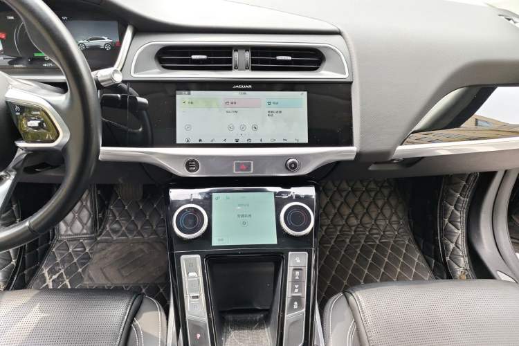 Used Jaguar I-PACE 2018 EV400 SE Audio And AC Panel