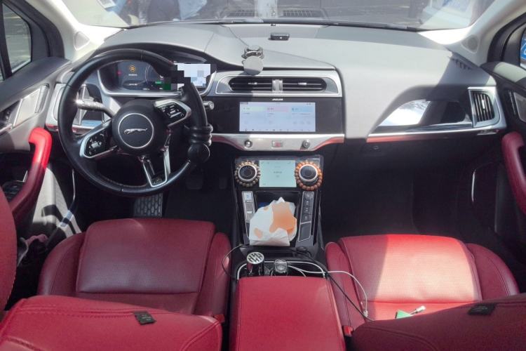Used Jaguar I-PACE 2018 EV400 HSE Center Console