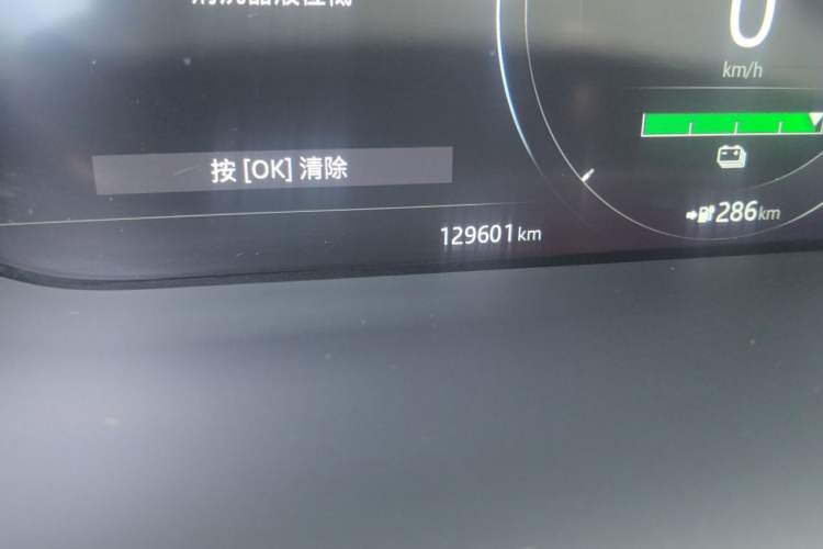 Used Jaguar I-PACE 2018 EV400 HSE Odometer Close Up