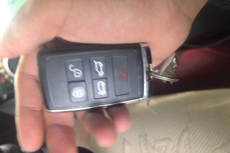 Used Jaguar I-PACE 2018 EV400 HSE Vehicle Key