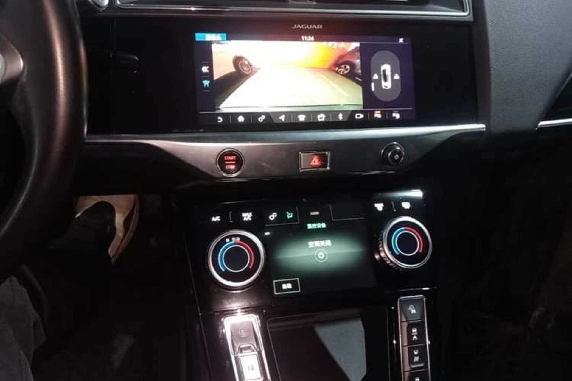 Used Jaguar I-PACE 2018 EV400 SE Audio And AC Panel
