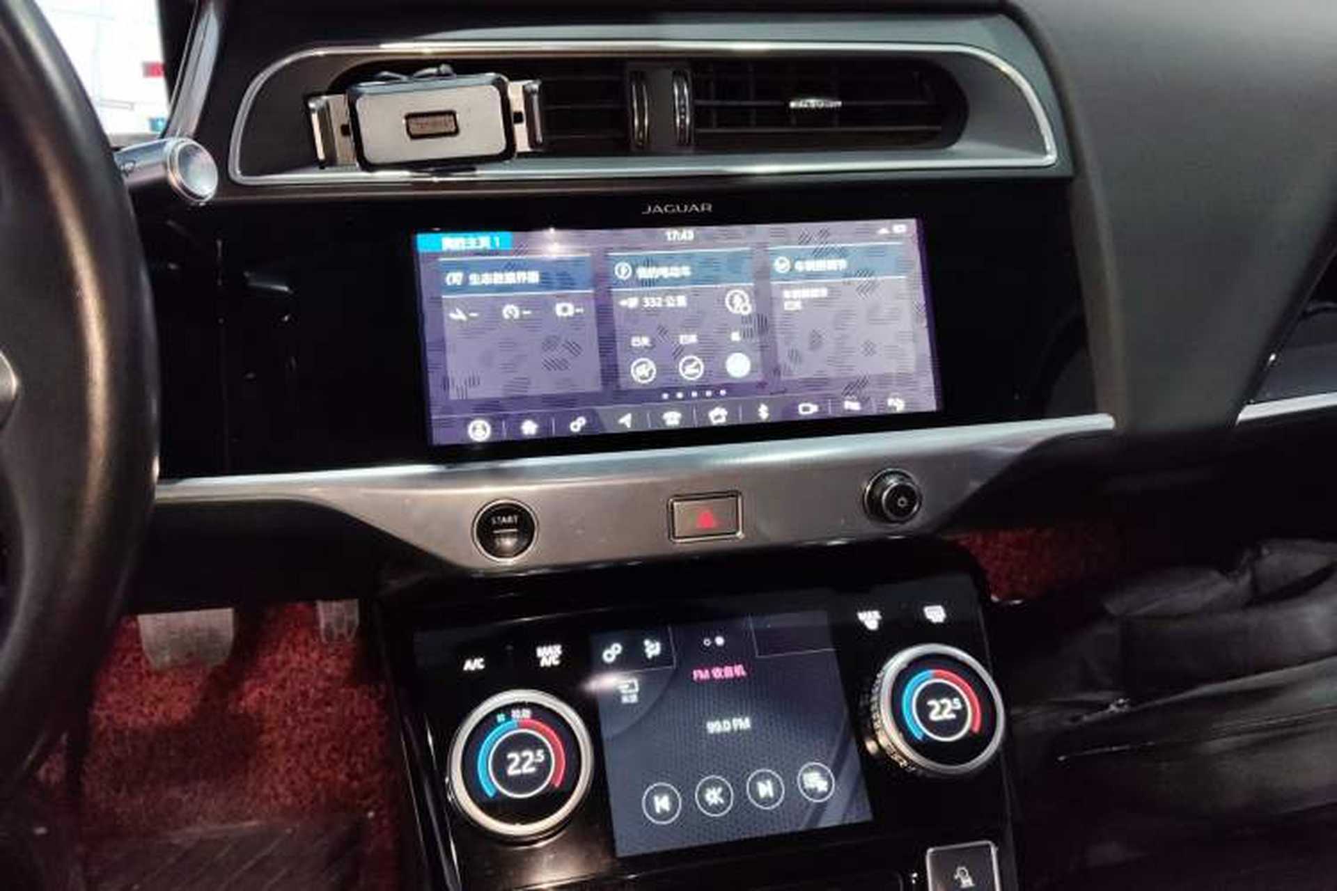 Used Jaguar I-PACE 2018 EV400 SE Audio And AC Panel