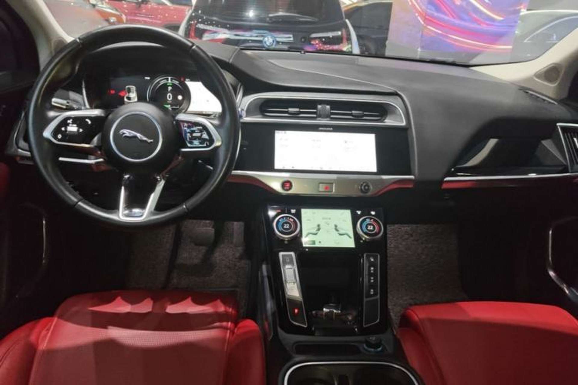 Used Jaguar I-PACE 2018 EV400 SE Center Console
