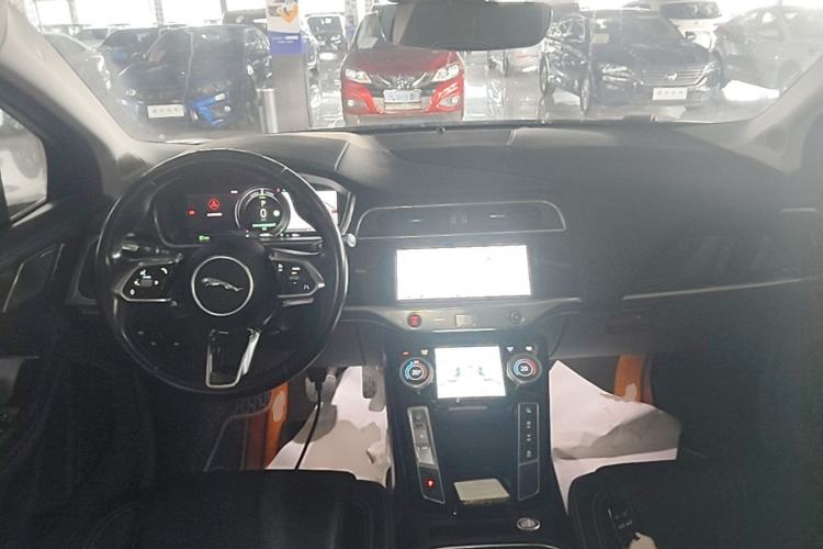 Used Jaguar I-PACE 2018 EV400 S Center Console