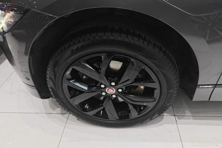 Used Jaguar I-PACE 2018 EV400 SE Exterior 4
