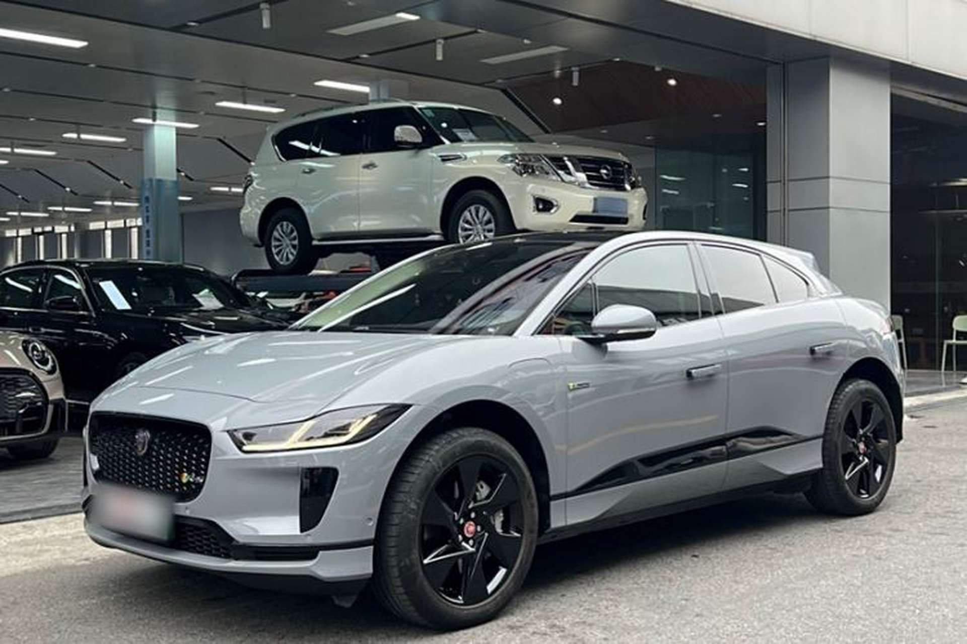 Used Jaguar I-PACE 2018 EV400 SE Front Left 45 Deg