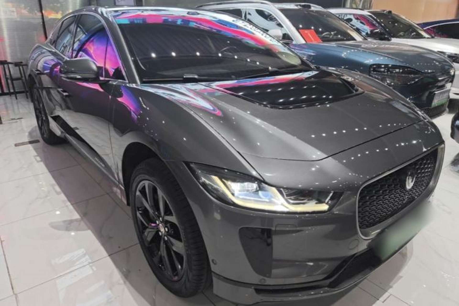 Used Jaguar I-PACE 2018 EV400 SE Front Right 45 Deg