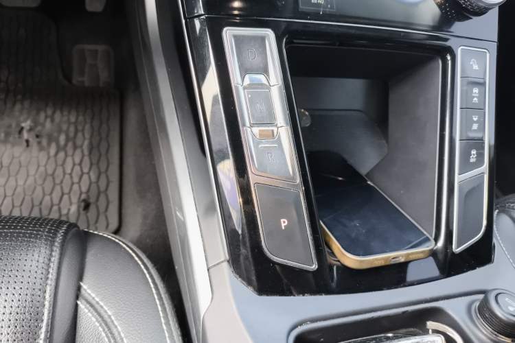 Used Jaguar I-PACE 2018 EV400 SE Gear Lever