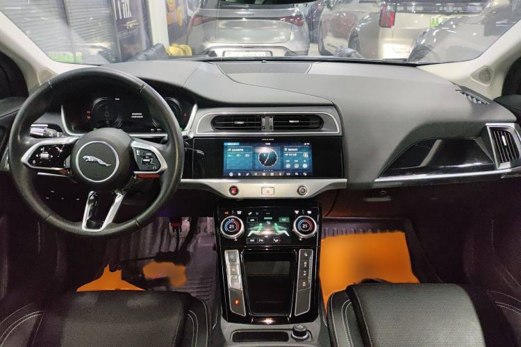 Used Jaguar I-PACE 2018 EV400 S Interior 2