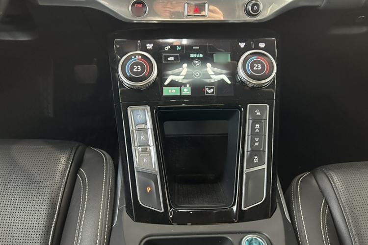 Used Jaguar I-PACE 2018 EV400 SE Interior 6