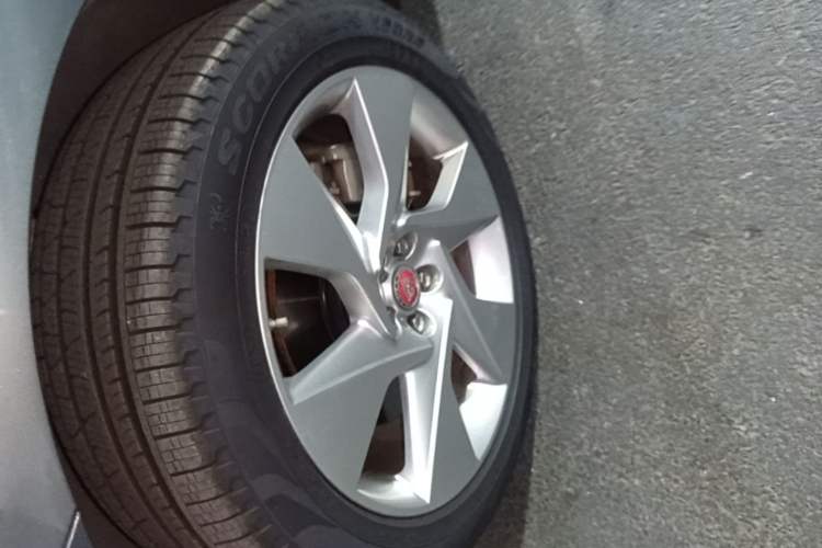 Used Jaguar I-PACE 2018 EV400 SE Left Front Wheel Hub