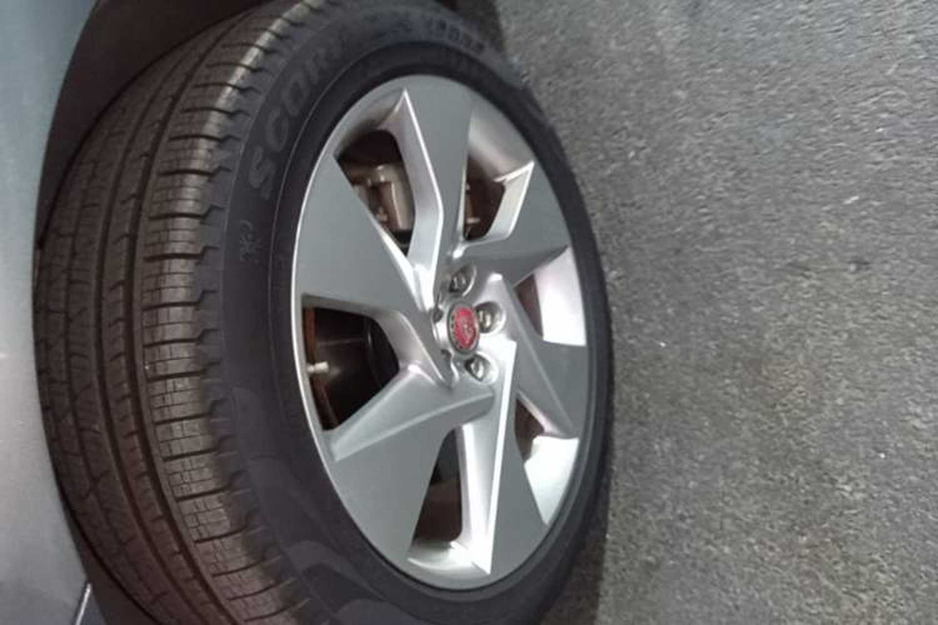 Used Jaguar I-PACE 2018 EV400 SE Left Front Wheel Hub