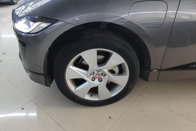 Used Jaguar I-PACE 2018 EV400 SE Left Front Wheel Hub