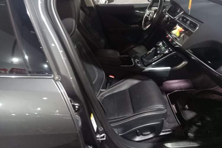 Used Jaguar I-PACE 2018 EV400 SE Right Front Seat