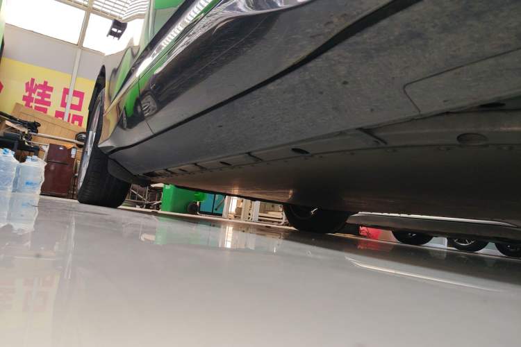 Used Jaguar I-PACE 2018 EV400 SE Right Side Sill
