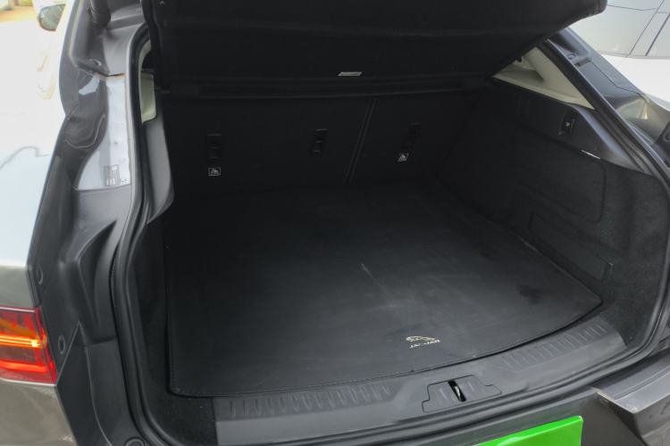 Used Jaguar I-PACE 2018 EV400 SE Trunk