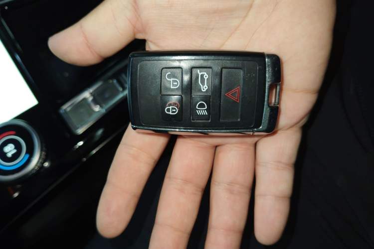 Used Jaguar I-PACE 2018 EV400 SE Vehicle Key