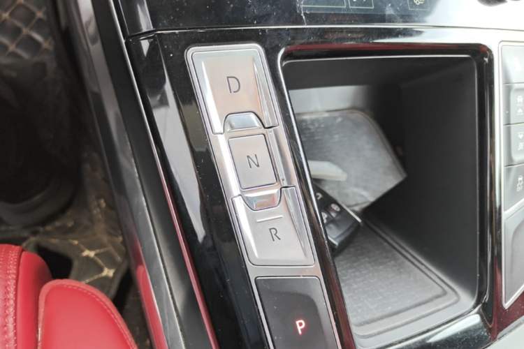 Used Jaguar I-PACE 2018 EV400 HSE Gear Lever