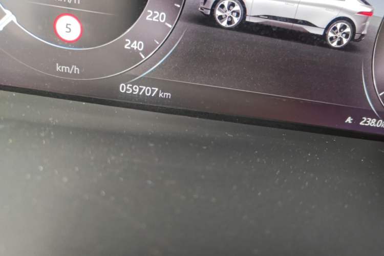 Used Jaguar I-PACE 2018 EV400 HSE Odometer Close Up