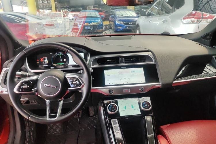 Used Jaguar I-PACE 2018 EV400 HSE Center Console