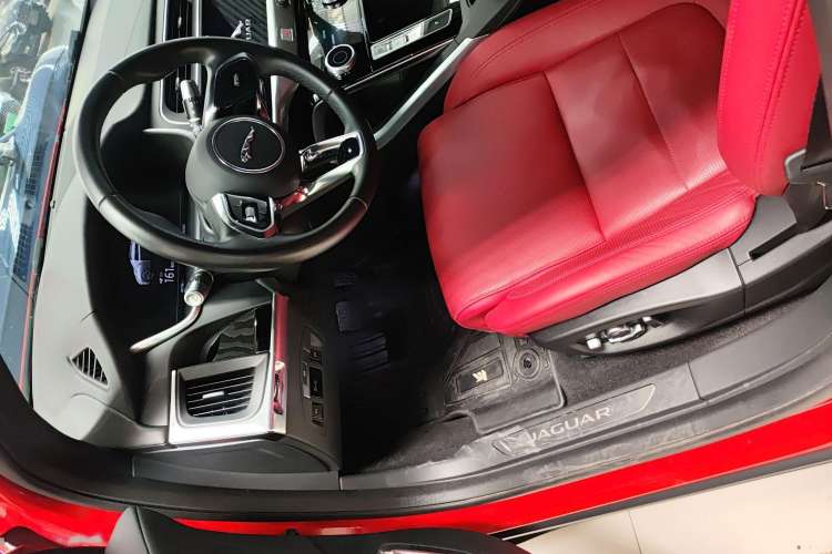 Used Jaguar I-PACE 2018 EV400 HSE Left Front Seat