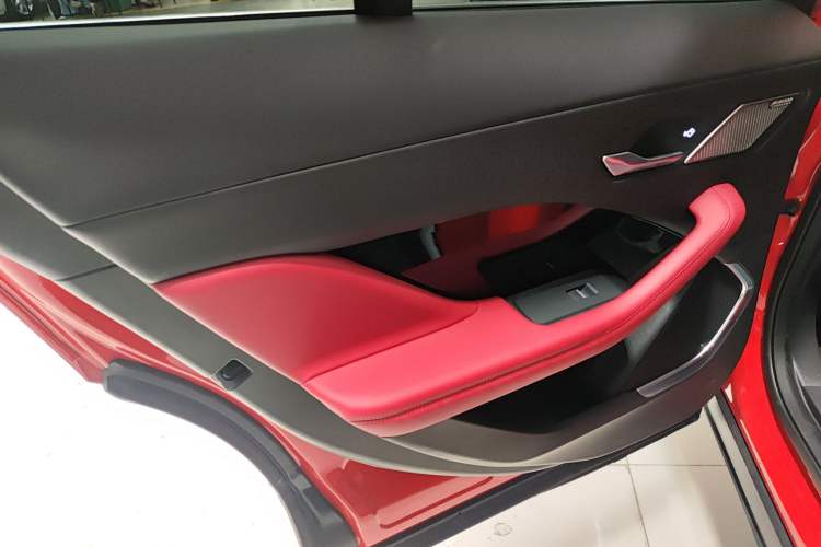 Used Jaguar I-PACE 2018 EV400 HSE Left Rear Door Interior