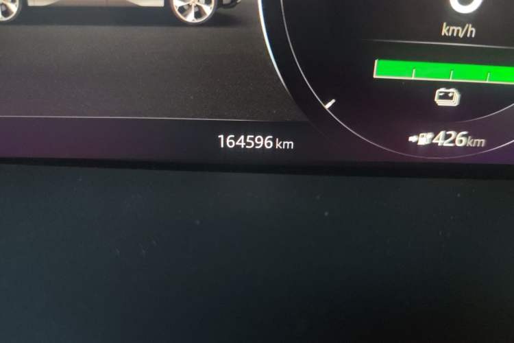 Used Jaguar I-PACE 2018 EV400 S Odometer Close Up