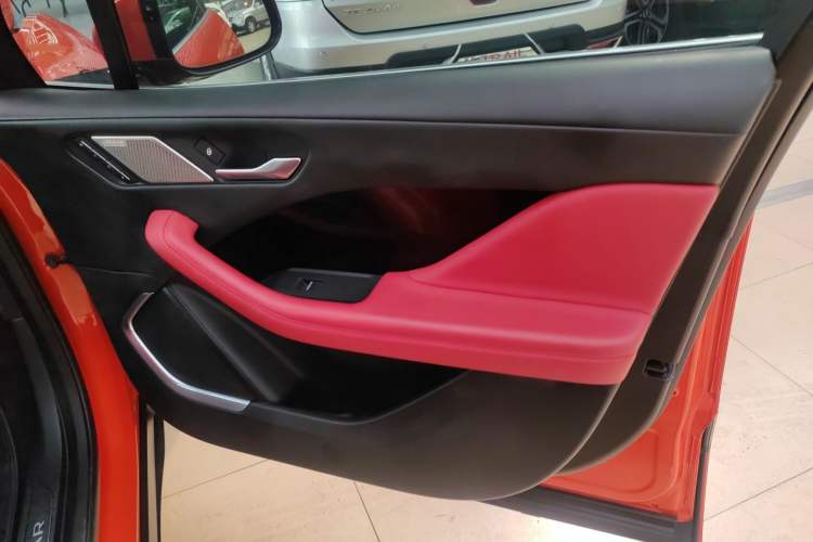 Used Jaguar I-PACE 2018 EV400 HSE Right Front Door Interior