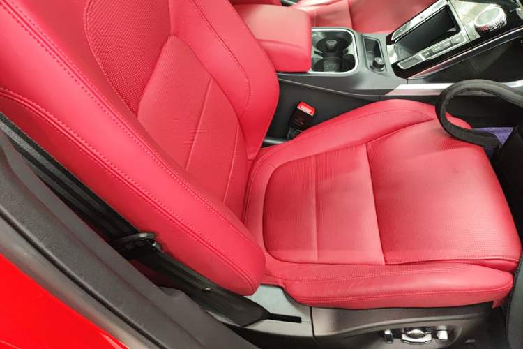 Used Jaguar I-PACE 2018 EV400 HSE Right Front Seat
