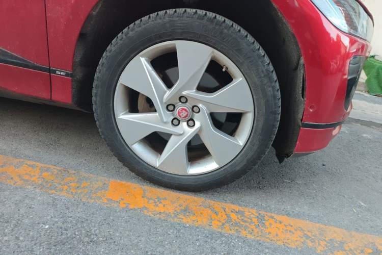 Used Jaguar I-PACE 2018 EV400 S Right Front Wheel Hub