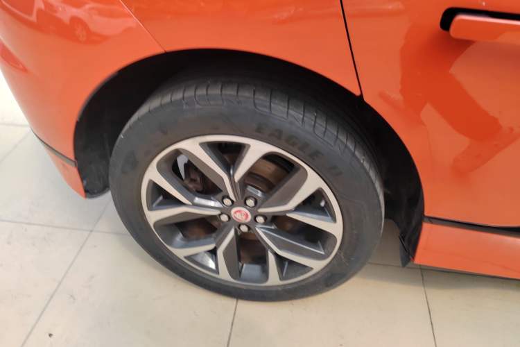 Used Jaguar I-PACE 2018 EV400 HSE Right Rear Wheel Hub