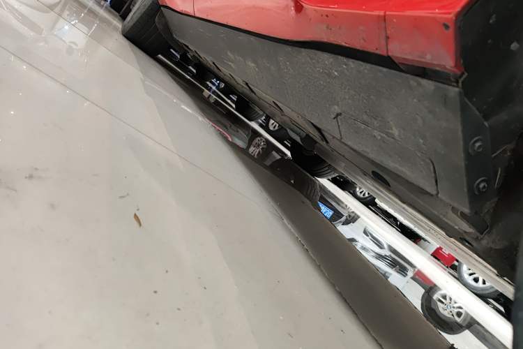 Used Jaguar I-PACE 2018 EV400 HSE Right Side Sill