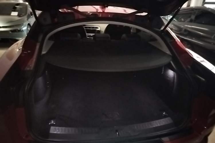 Used Jaguar I-PACE 2018 EV400 S Trunk
