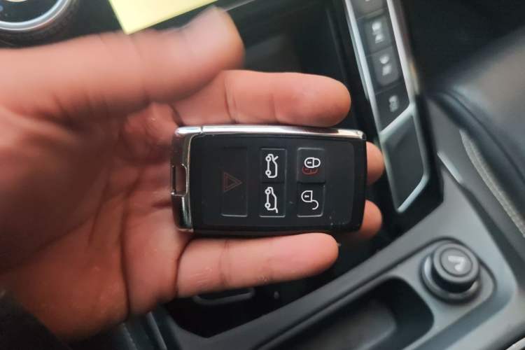 Used Jaguar I-PACE 2018 EV400 S Vehicle Key