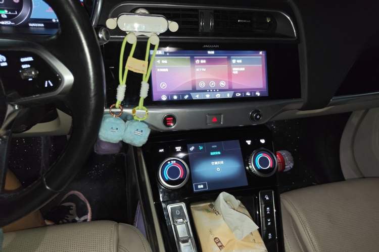 Used Jaguar I-PACE 2018 EV400 S Audio And AC Panel