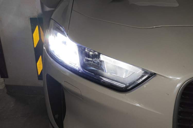 Used Jaguar I-PACE 2018 EV400 S Right Front Headlight