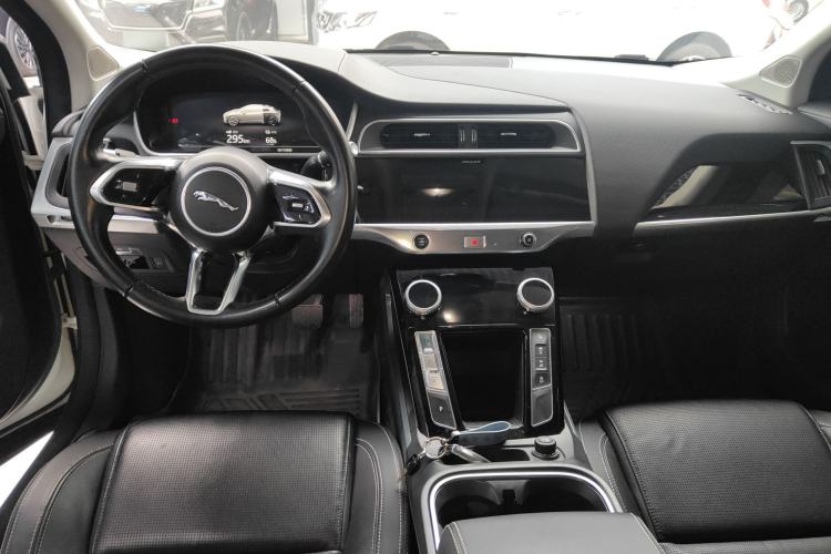 Used Jaguar I-PACE 2018 EV400 S Center Console