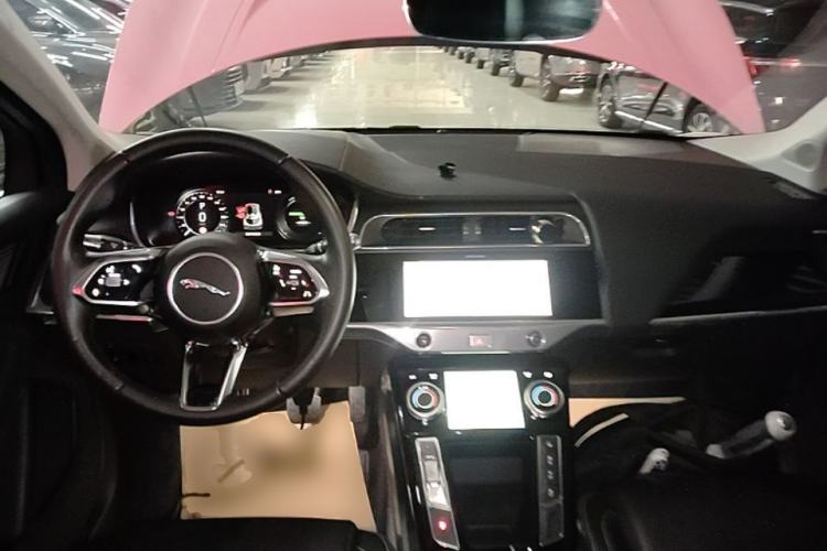 Used Jaguar I-PACE 2018 EV400 SE Center Console