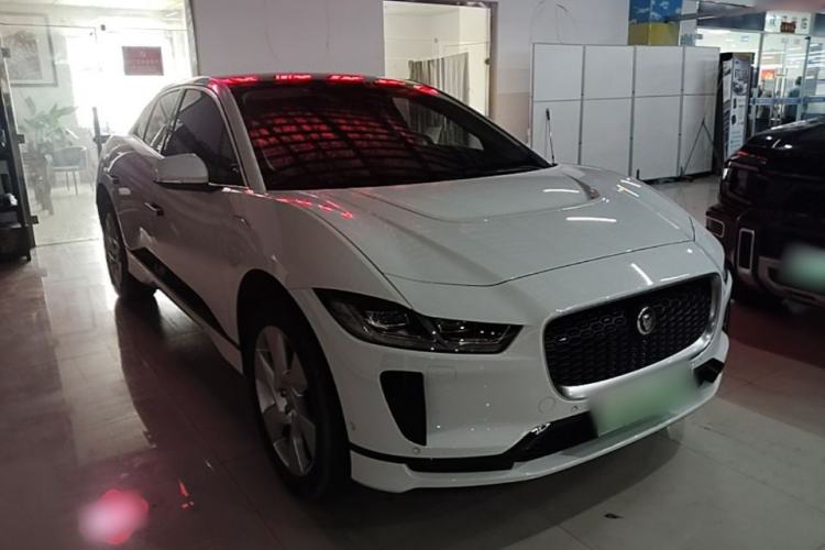 Used Jaguar I-PACE 2018 EV400 SE Front Right 45 Deg