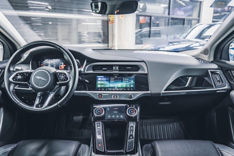 Used Jaguar I-PACE 2018 EV400 SE Interior 1