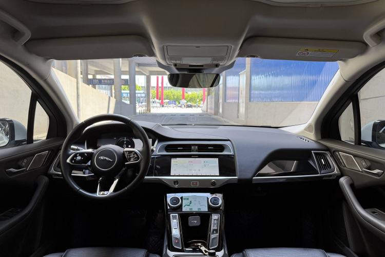 Used Jaguar I-PACE 2018 EV400 SE Interior 1