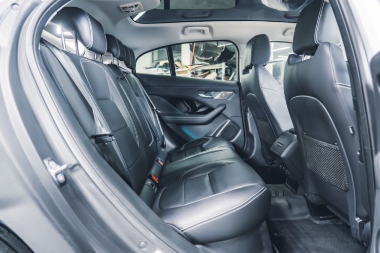 Used Jaguar I-PACE 2018 EV400 SE Interior 4