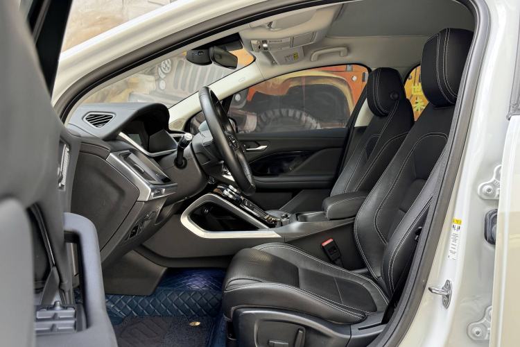 Used Jaguar I-PACE 2018 EV400 SE Interior 6