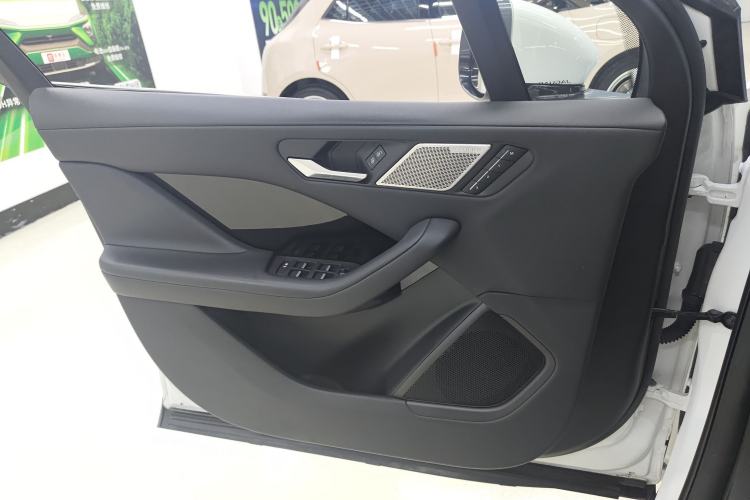 Used Jaguar I-PACE 2018 EV400 S Interior 7